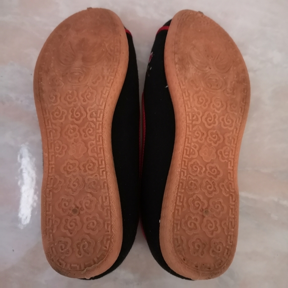 Embroidered Floral Flats - Picture 2 of 3